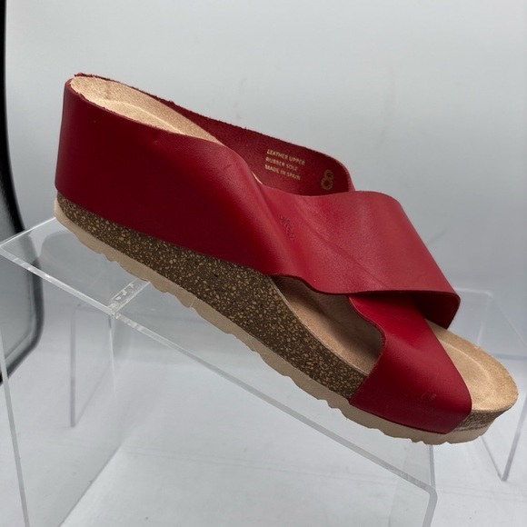 Yokono Red Strappy Leather wedge Sandals Women's size 8 EU 38.5M - Picture 1 of 10